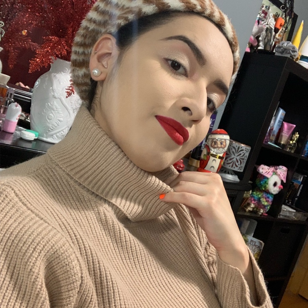 Meet your Posher, Nikita